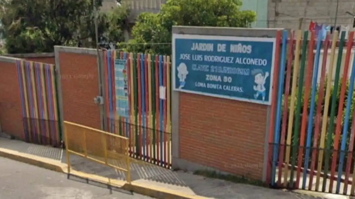 En escuela de Loma Bonita Caleras tampoco entregan documentos si no pagan cuotas
