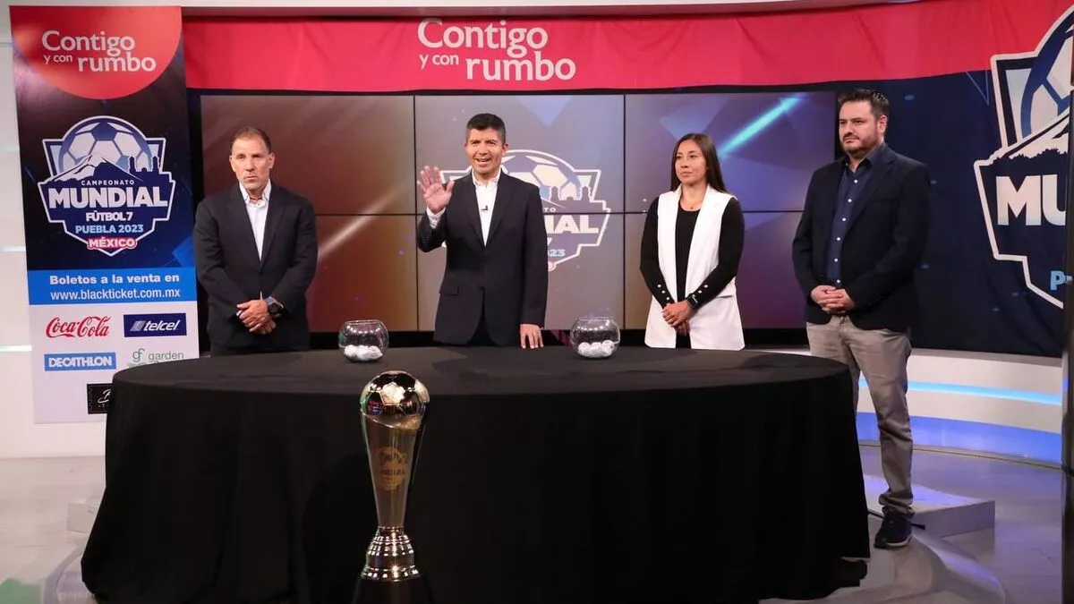 Eduardo Rivera encabezó el sorteo de grupos del Mundial de Fútbol 7