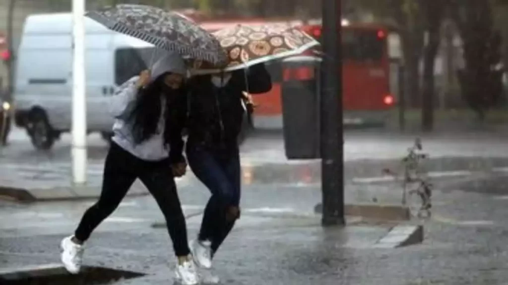 Onda tropical provocará lluvias durante la noche del jueves y madrugada del viernes en Puebla