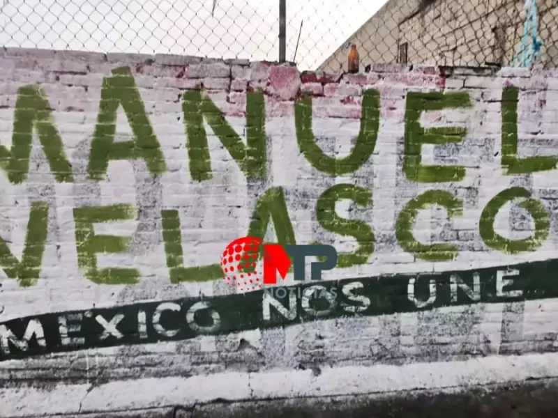 Pese decreto, pintan más bardas en Puebla; ahora de Manuel Velasco