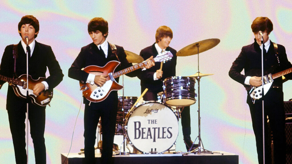The Beatles tocando