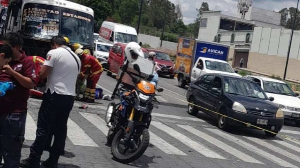 ¡Por exceso de velocidad! 20 heridos deja choque entre ruta Libertad-Cuauhtémoc y 6 en Puebla