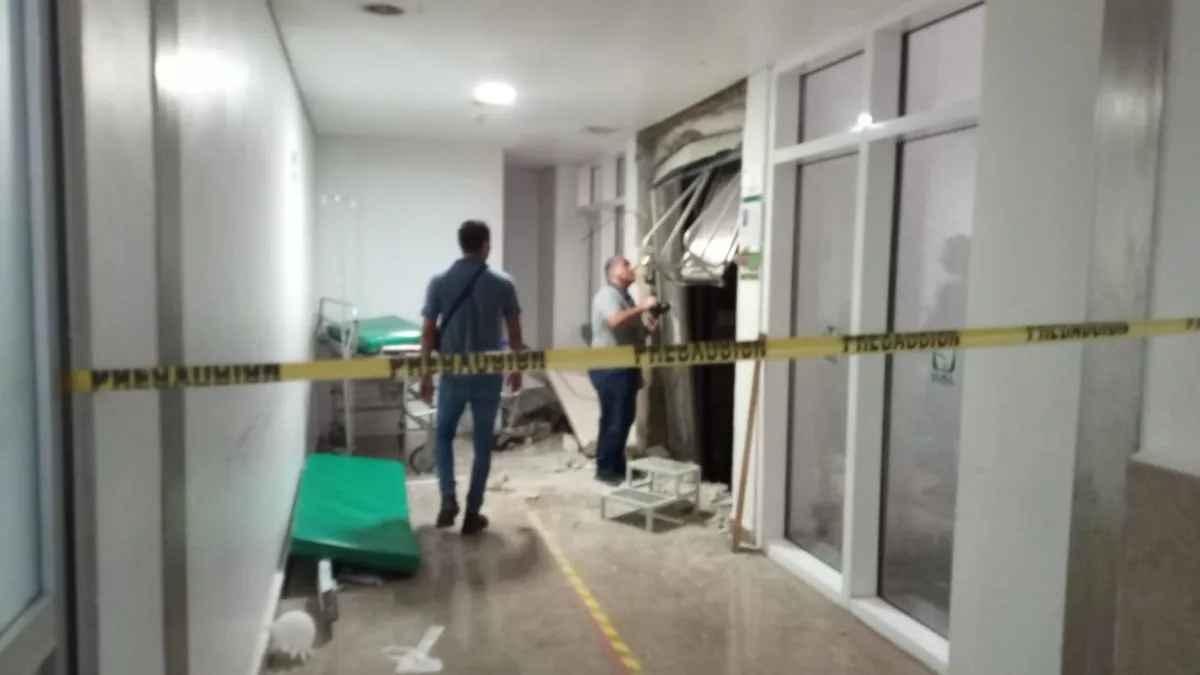 Detienen a camillero por muerte de niña en elevador del IMSS Quintana Roo