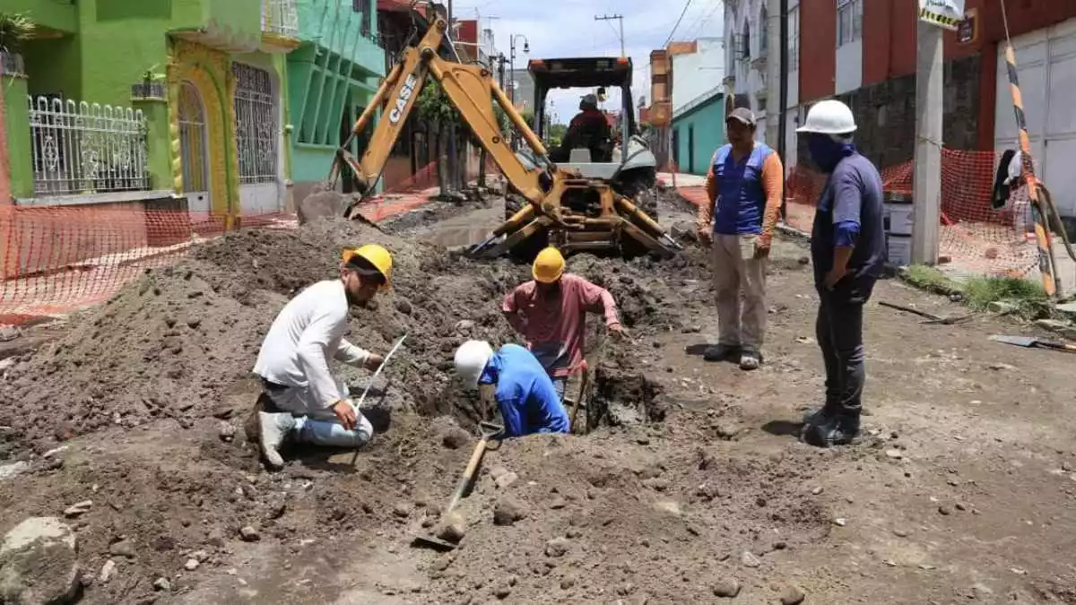 Eduardo Rivera rehabilitará la 18 Oriente-Poniente con 20 millones en Puebla