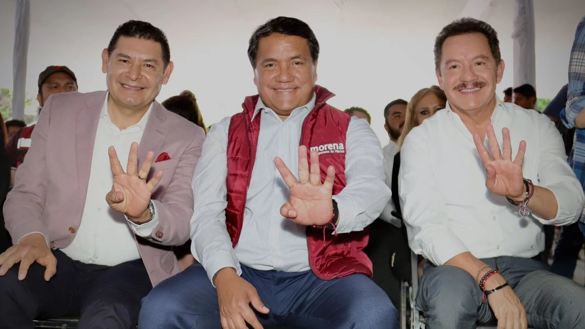 “¡Unidad, unidad”!: gritan a Mier, Armenta y Julio en evento con jóvenes en Puebla