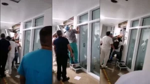 ¡Otra del IMSS! Niña muere aplastada por elevador en Quintana Roo