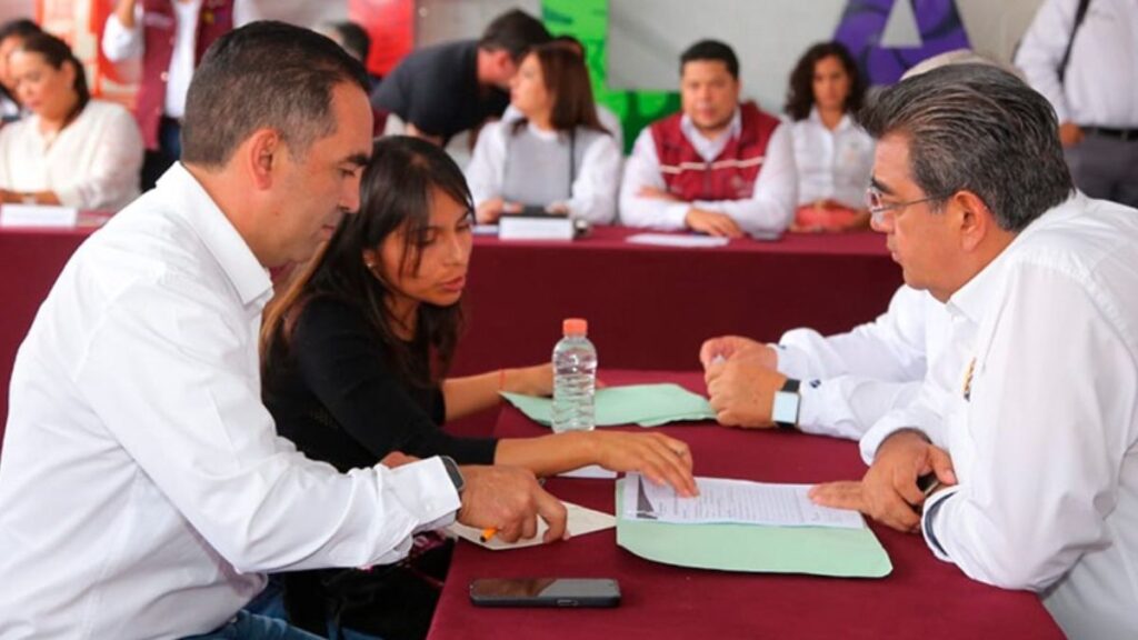 Sergio Salomón en Teziutlán: en tercer día consecutivo, encabeza atención ciudadana