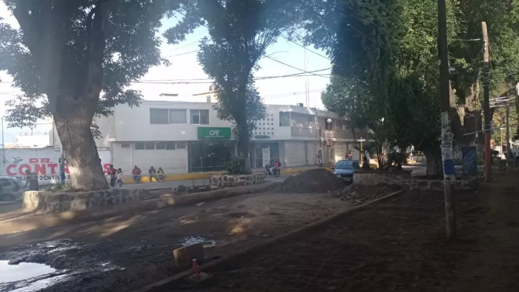 Caen ventas en obras en el carril a San Miguel en Texmelucan