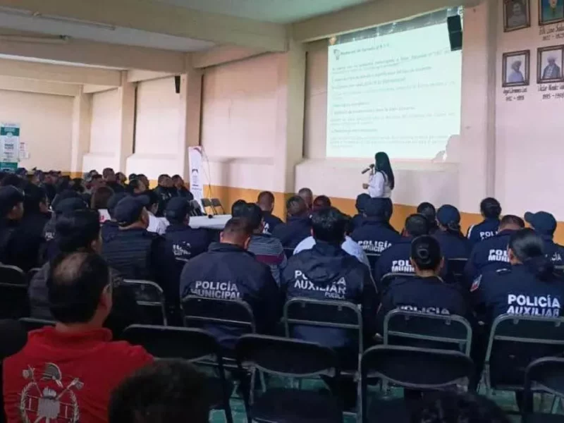 Reciben capacitación en atención de emergencias elementos de la Policía Municipal