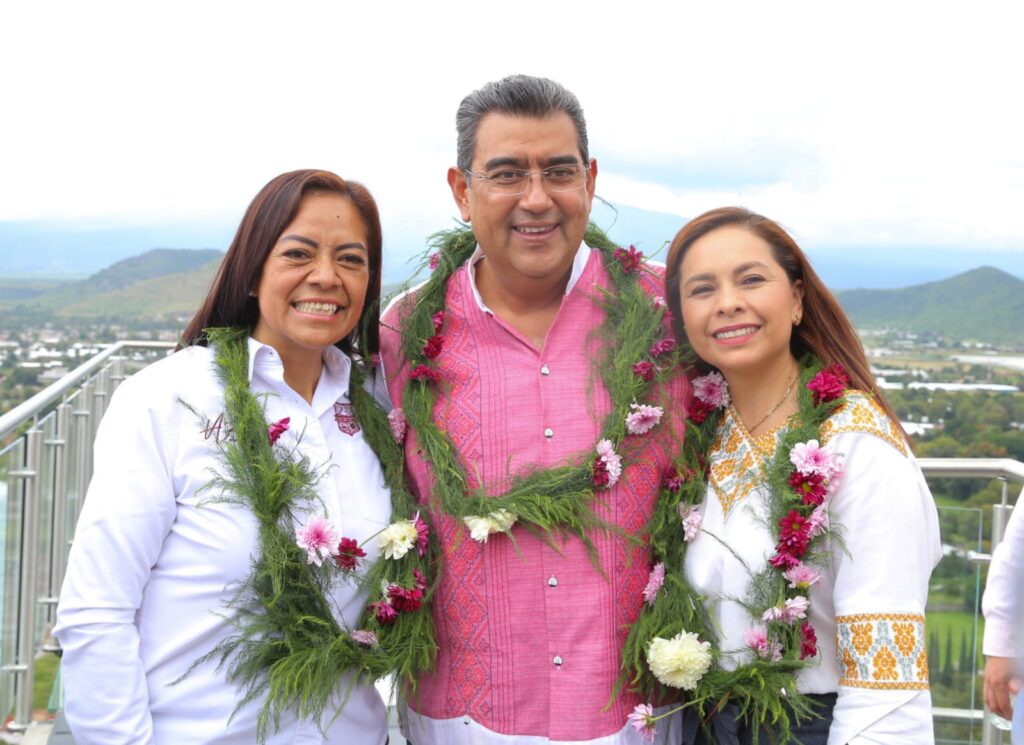 Sergio Salomón inaugura Mirador de Cristal en Atlixco