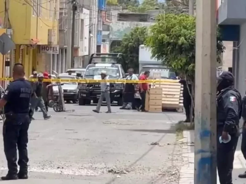 Comerciante del mercado de Tehuacán apuñaló a dos asaltantes