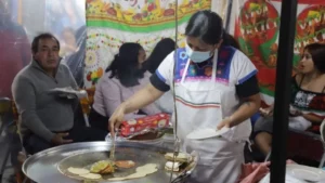 Fiestas patrias en Puebla: verbena se hará en Reforma/ Venta de antojitos en estas calles de Puebla, una opción para la cena de fin de año
