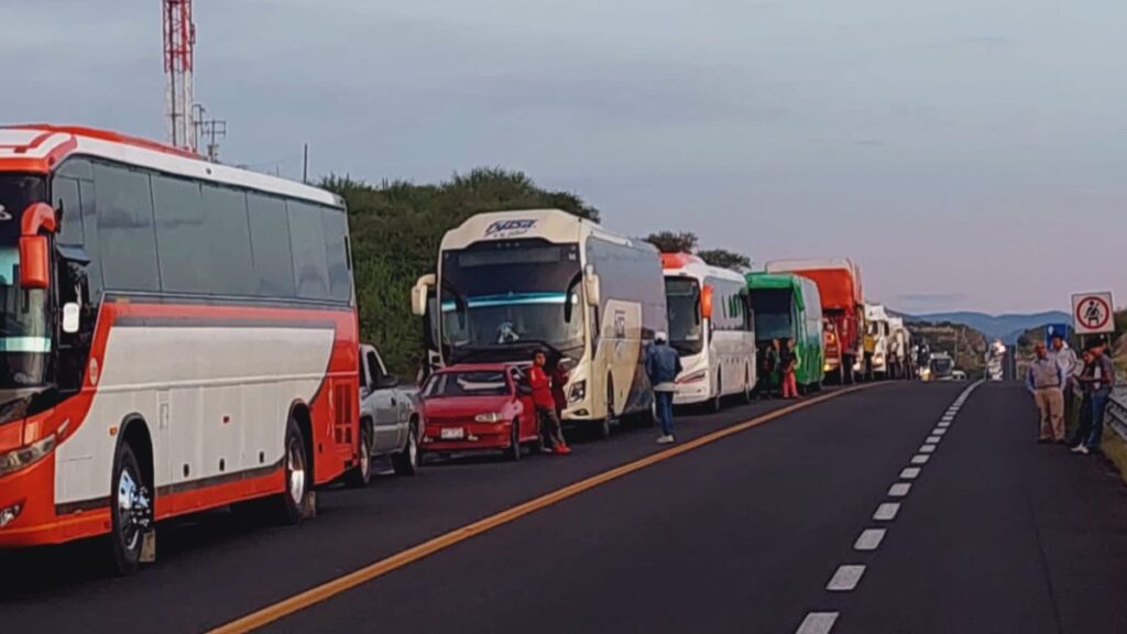 Trágico accidente deja 14 muertos y 25 lesionados en la Cuacnopalan-Oaxaca