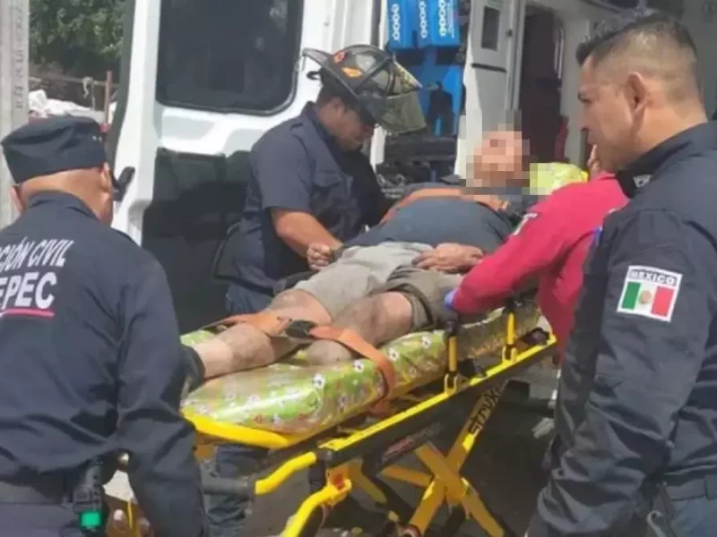 Arrojan a hombre con discapacidad a un canal de aguas negras en Ecatepec