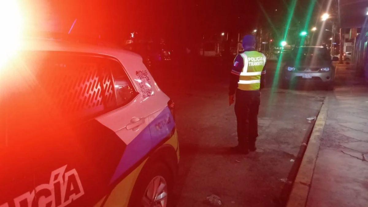 Balean a pasajero en asalto a ruta 52 en Puebla