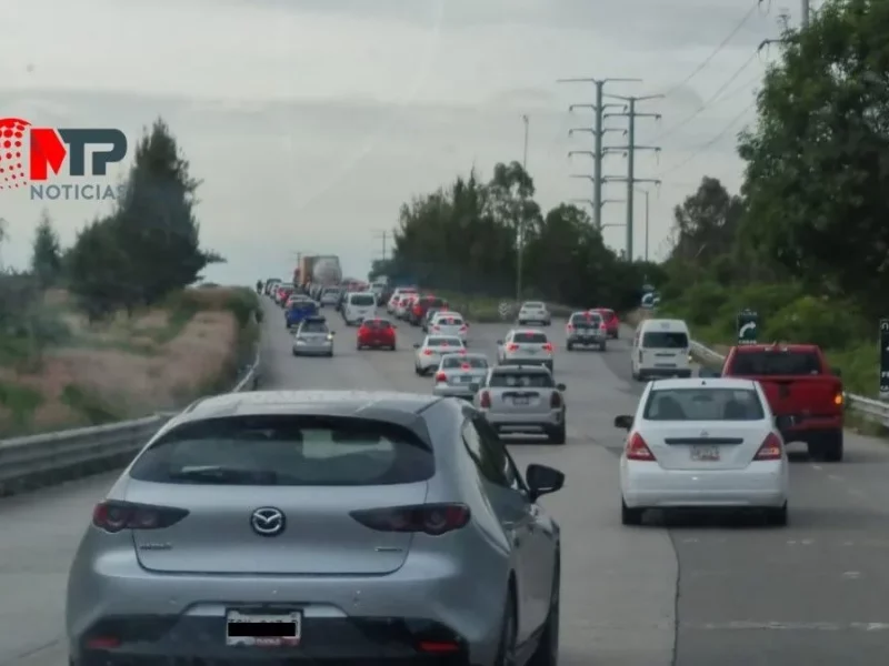 Caos vial por regreso a clases en Puebla: en estos puntos hay tráfico