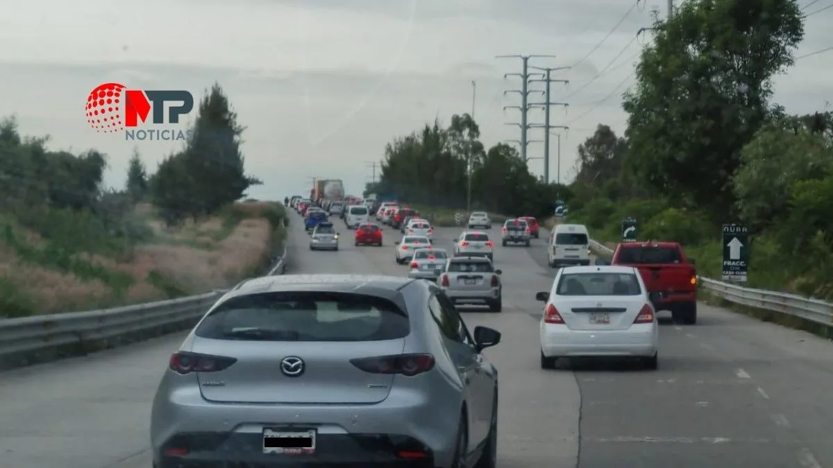 Caos vial por regreso a clases en Puebla: en estos puntos hay tráfico