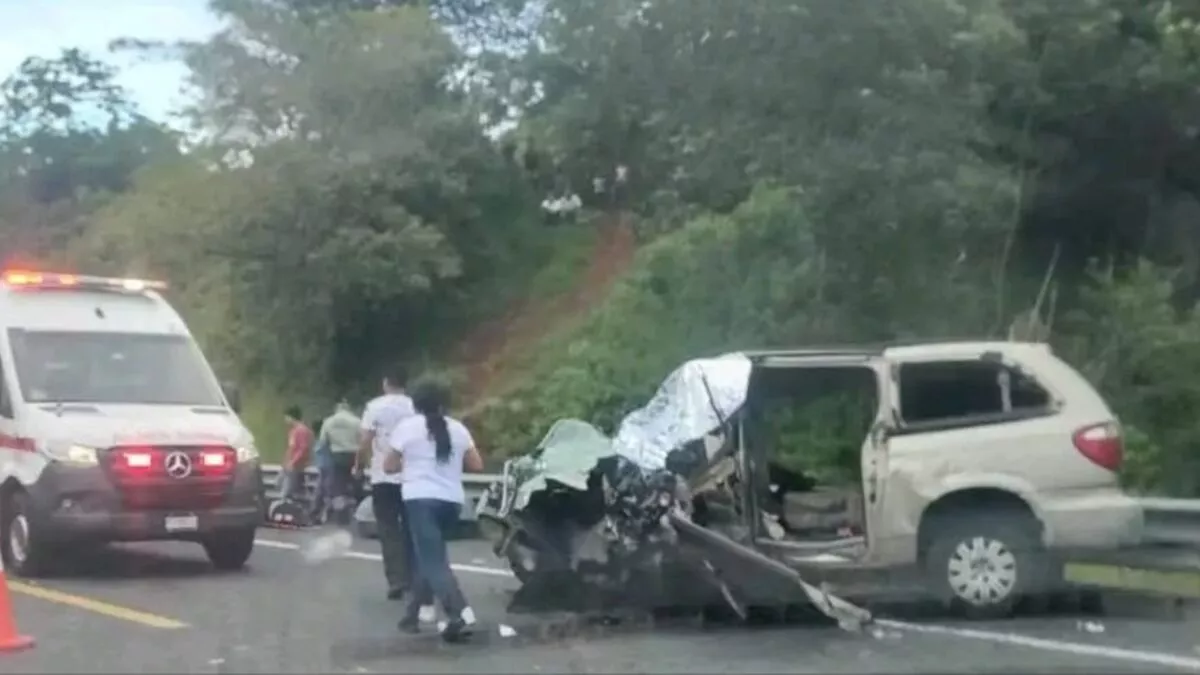 En la México-Tuxpan mueren dos menores de edad y hay cuatro lesionados