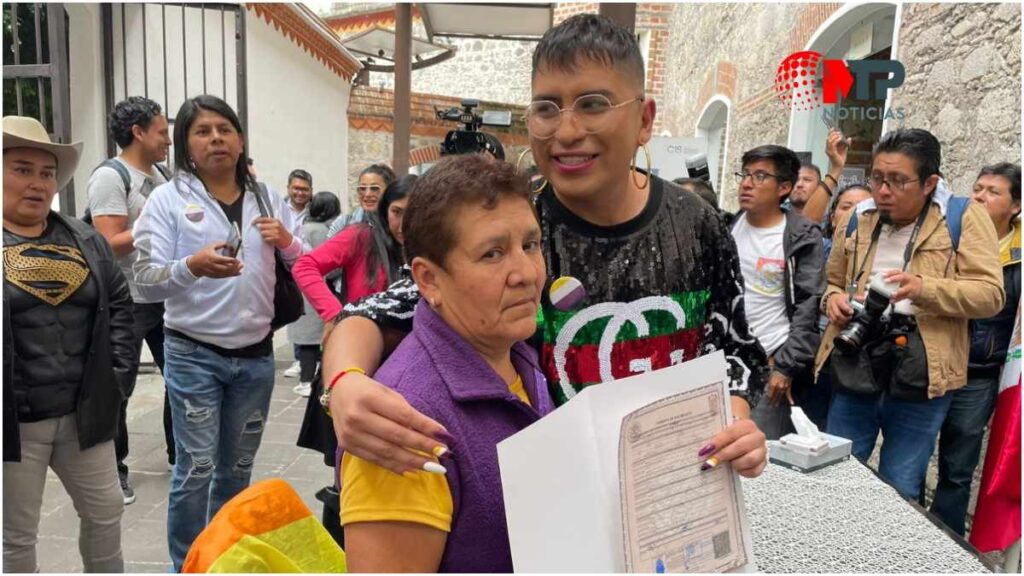 Betucky Camacho, la segunda persona en obtener identidad no binaria en Puebla