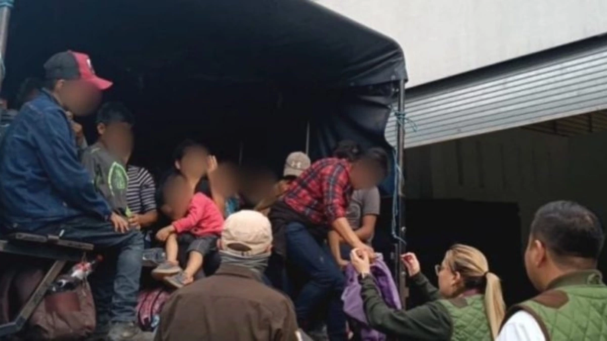 Rescatan a 491 migrantes centroamericanos en Yehualtepec