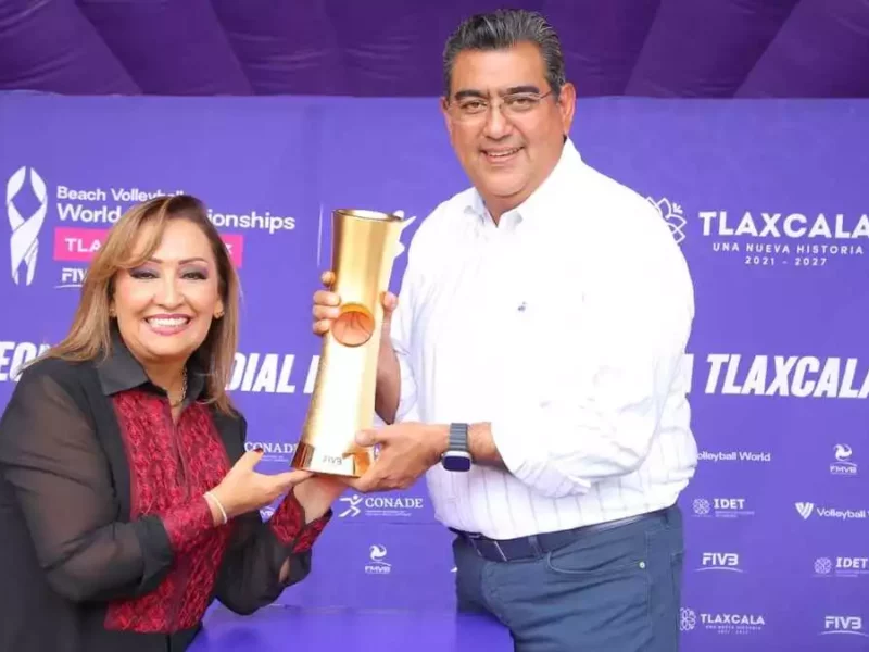 Promueve Tlaxcala en Puebla el 'Trophy Tour' de voleibol de playa