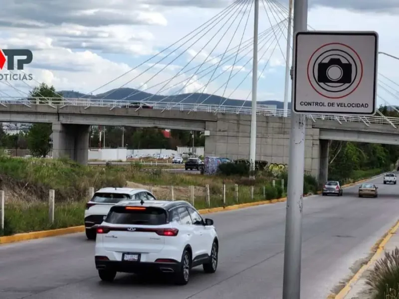Tlatehui mintió: sí van multas por exceder cinemómetros en laterales de la Vía Atlixcáyotl