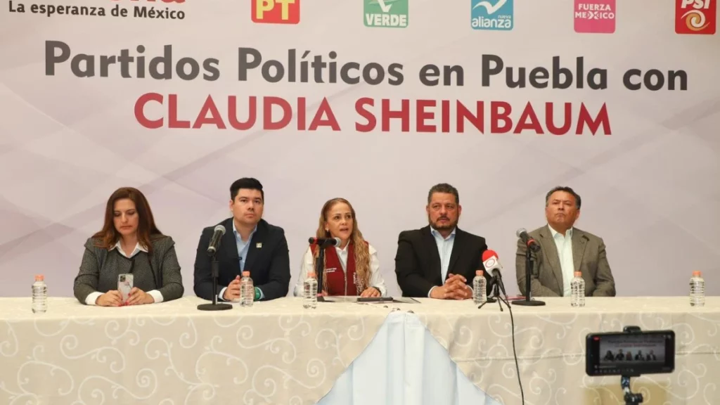 Dirigentes de partidos políticos en Puebla