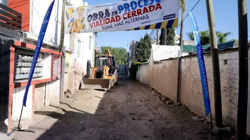 Obra en proceso a cargo del ayuntamiento de San Andrés Cholula