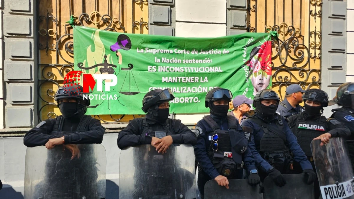 Policía resguarda sede del Poder Legislativo de Puebla