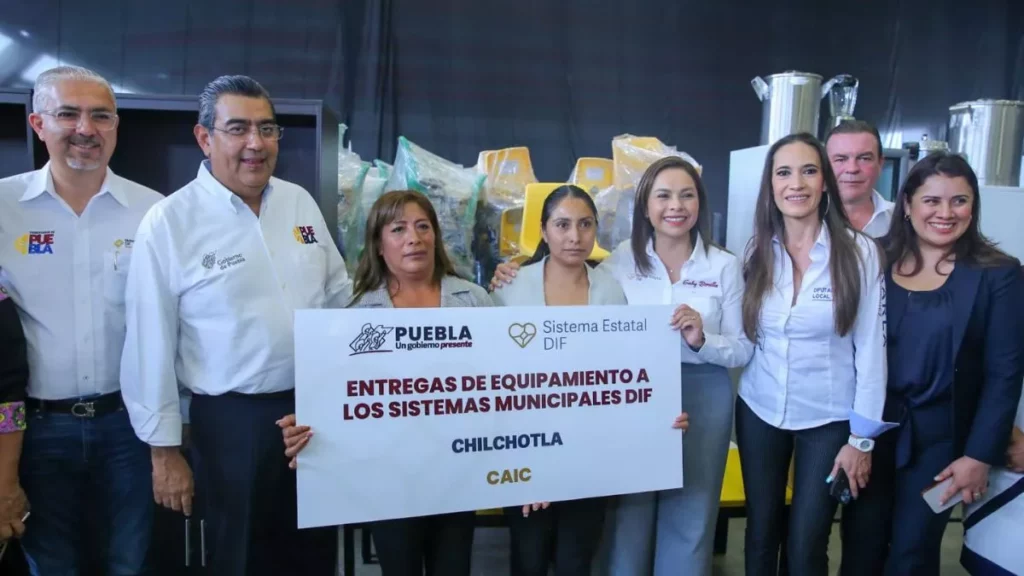 SEDIF Puebla entrega equipamiento a 69 municipios