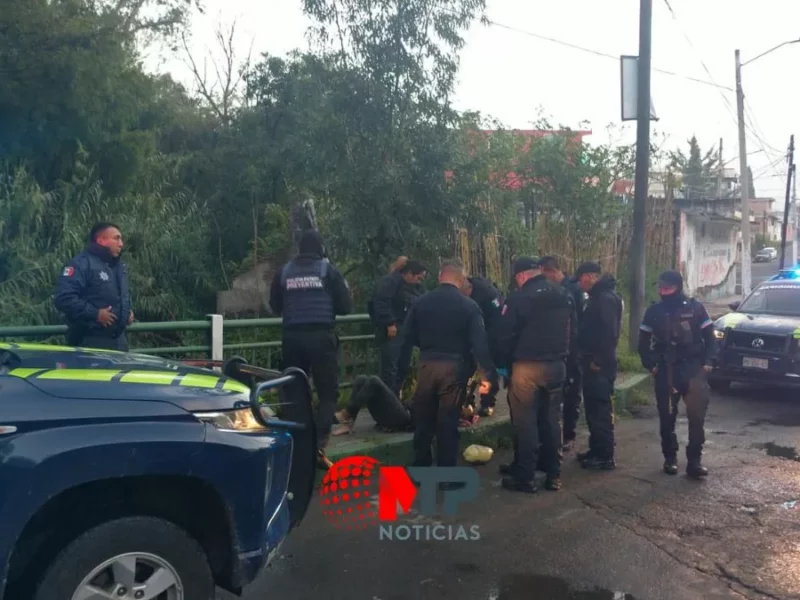 Lo golpean y tiran a una barranca en Joaquín Colombres, Puelbla