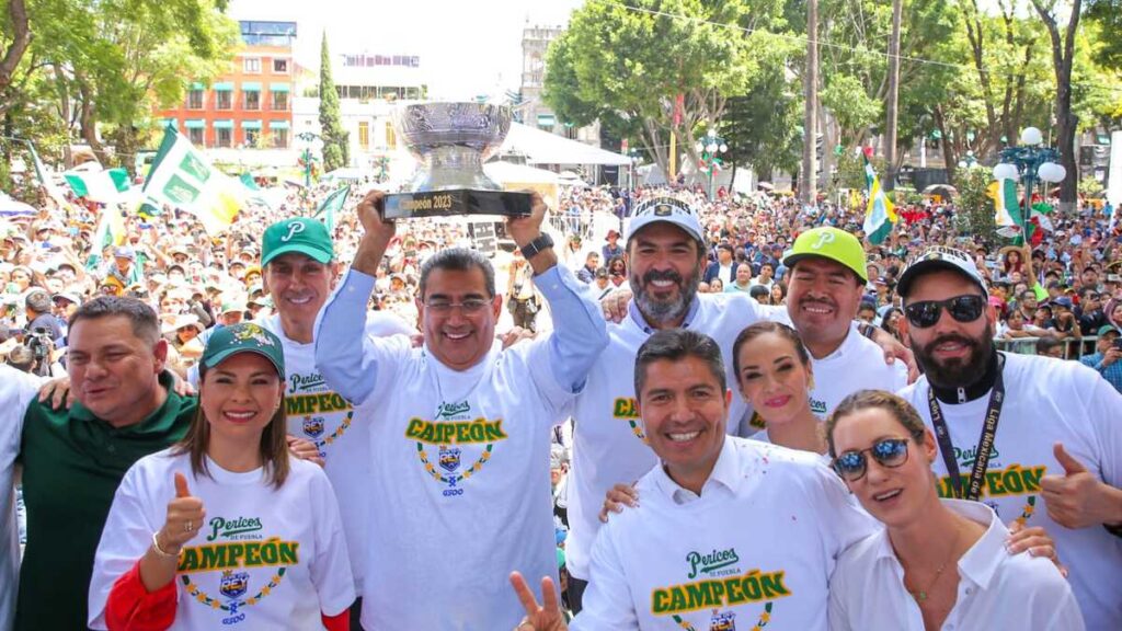 ¡Gracias campeones! Afición y autoridades celebran a Pericos de Puebla