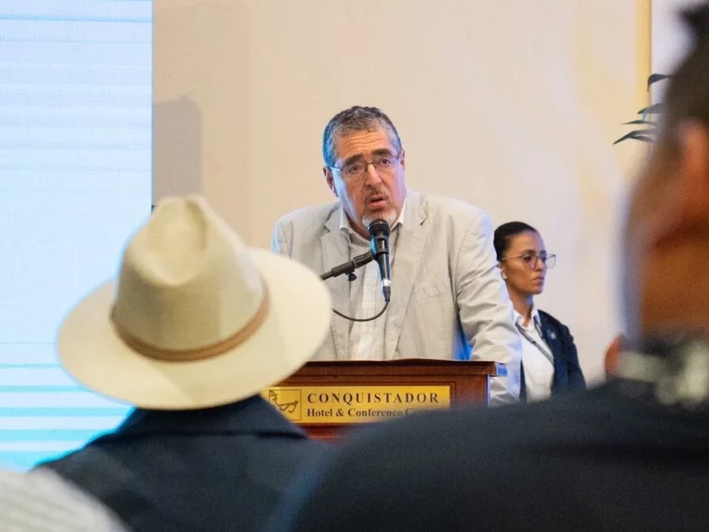 Presidente electo de Guatemala alerta por "secuestro" de actas