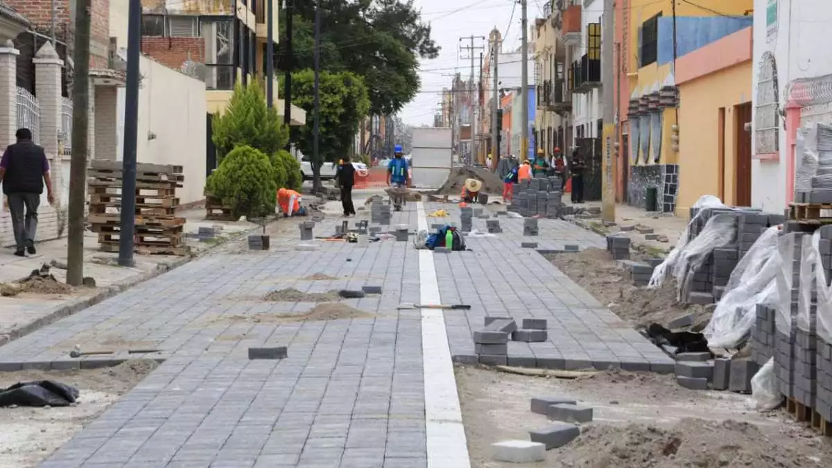 Retraso en obras en Centro Histórico es por atrasos de Agua de Puebla