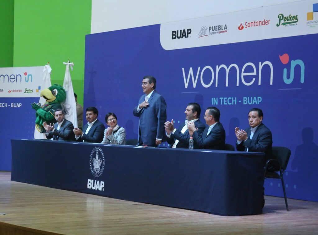 En programa Women In-Tech BUAP se entregan 3 mil becas