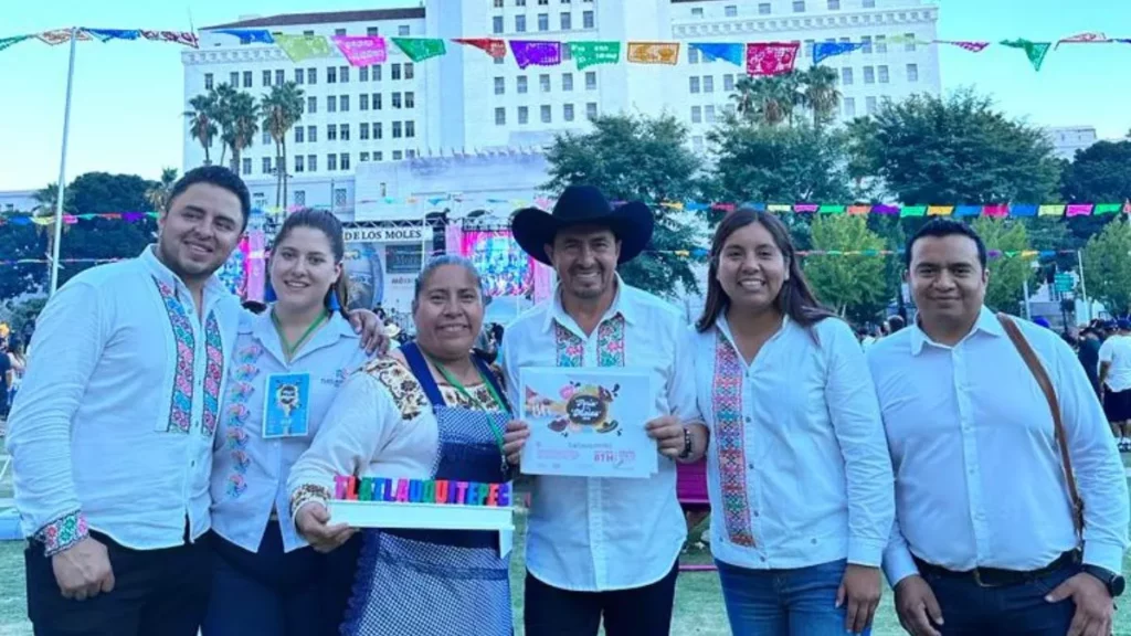 Tlatlauquitepec, invitado especial en Feria de los Moles en Los Ángeles