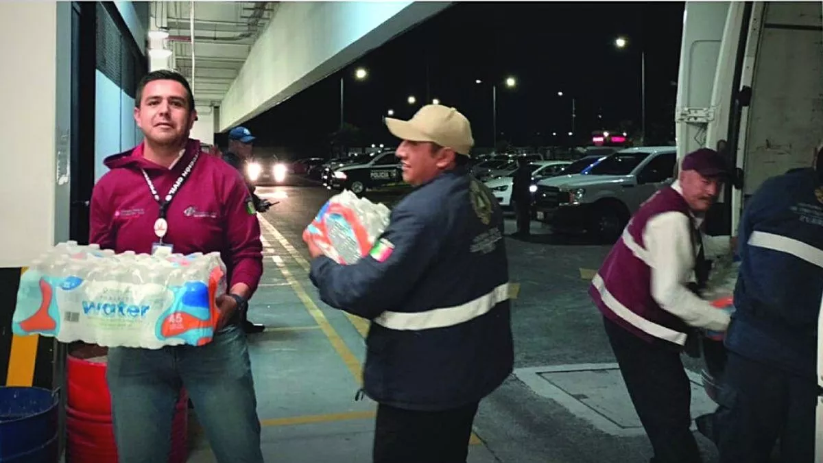 Huracán Otis gobierno de Puebla envía víveres y abren acopios