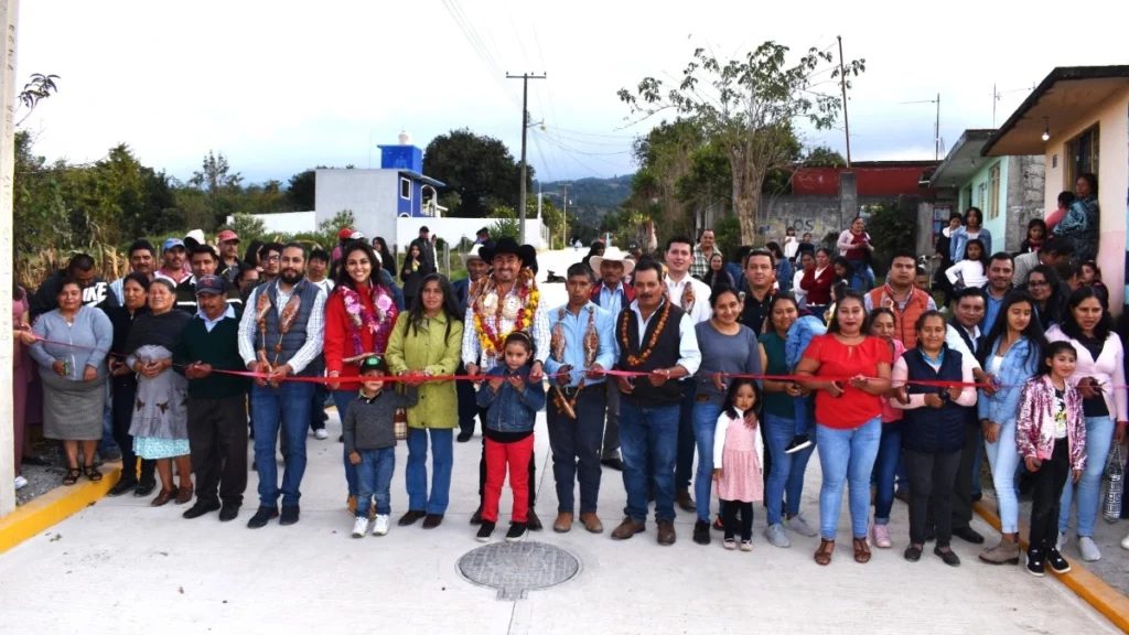 Inauguración de obras en Tlatlauquitepec