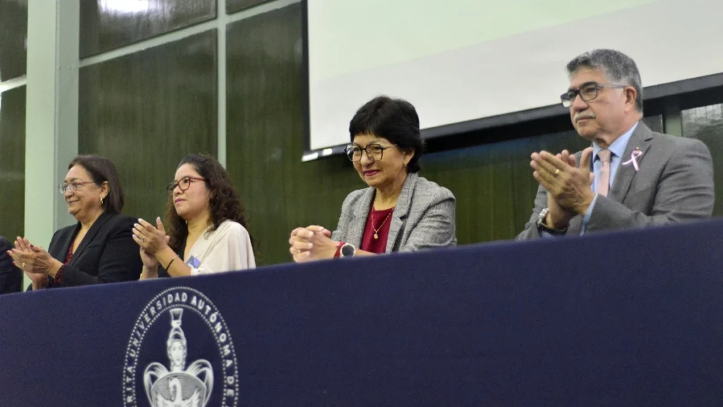 Lilia Cedillo rectora de la BUAP en conferencia de prensa