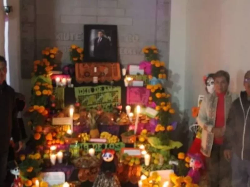 Miguel Barbosa es recordado en altar del municipio de Xiutetelco