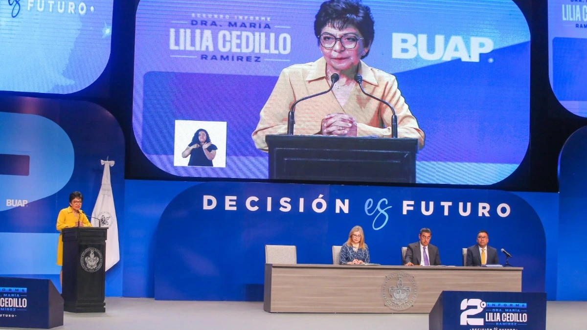 Rectora de la BUAP, Lilia Cedillo rindiendo su 2do informe de trabajo