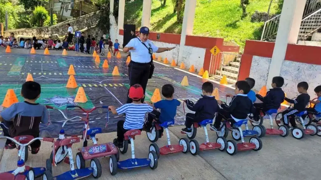 Seguridad Pública Estatal imparte 652 talleres sobre cultura vial en escuelas de Puebla