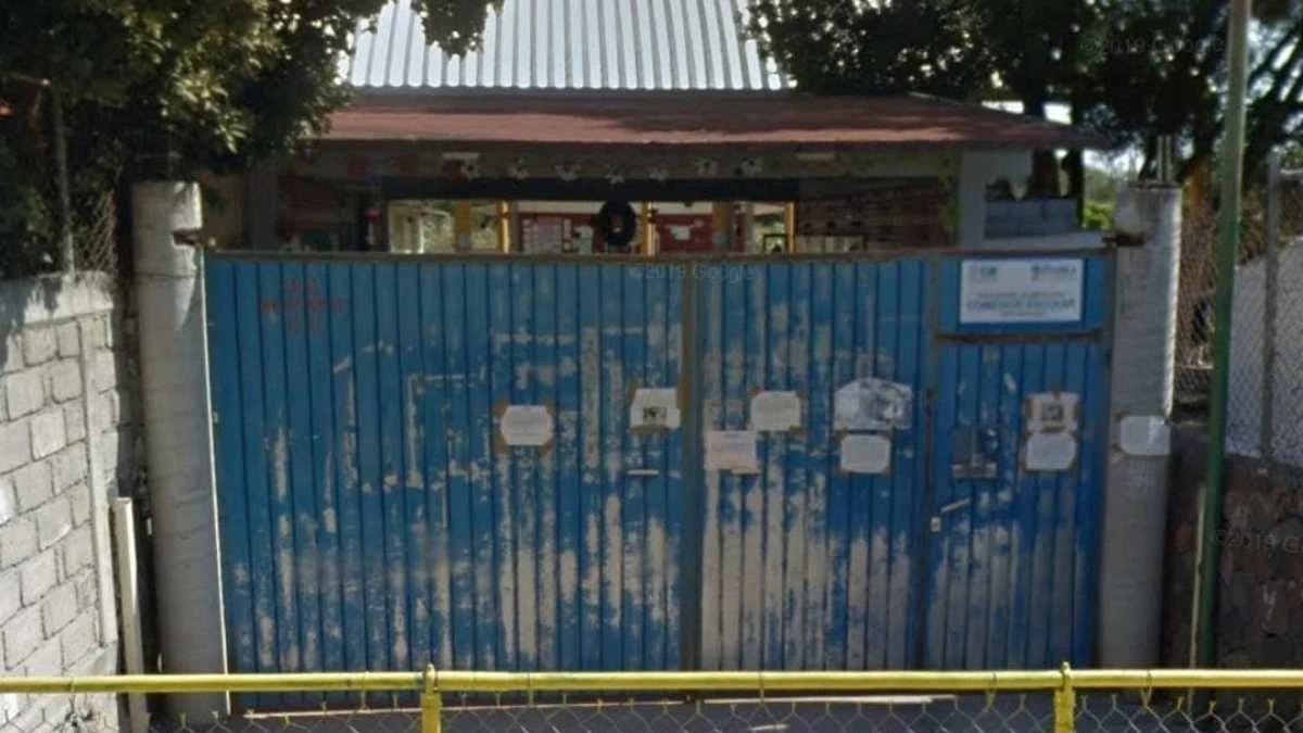Fachada de escuela donde dos niñas fueron violadas en Tepeojuma