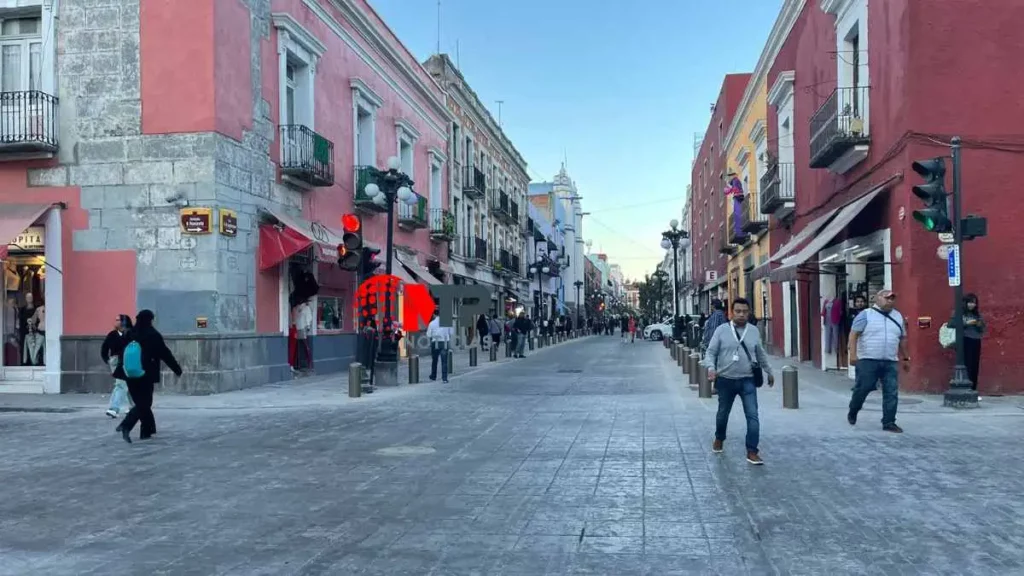 Analizan peatonalizar más calles del Centro Histórico de Puebla