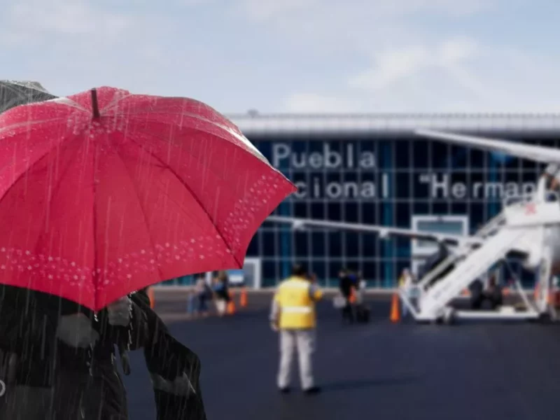 Por mal clima cancelan vuelos en Aeropuerto Internacional