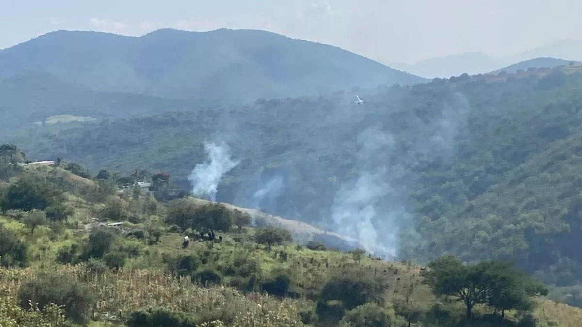 Cuatro muertos deja desplome de aeronave en Temixco, Morelos