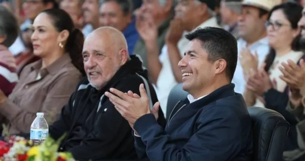 Antorcha arropa a Eduardo Rivera rumbo a la gubernatura de Puebla