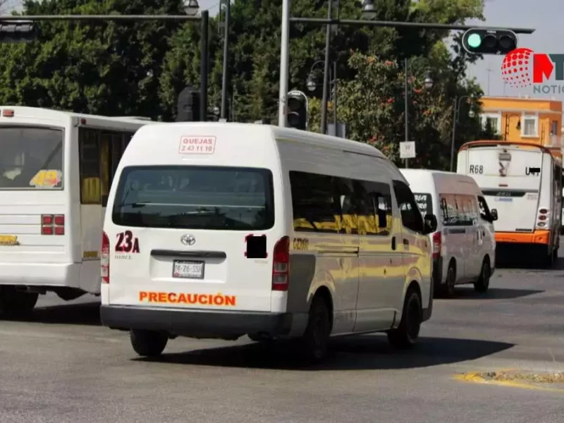 “No sabía ni por dónde pasaba”: regreso de transporte en centro de Puebla causa confusión