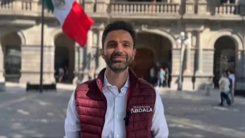 ¡Oficial! Rodrigo Abdala se registra para precandidatura de Morena por la alcaldía de Puebla
