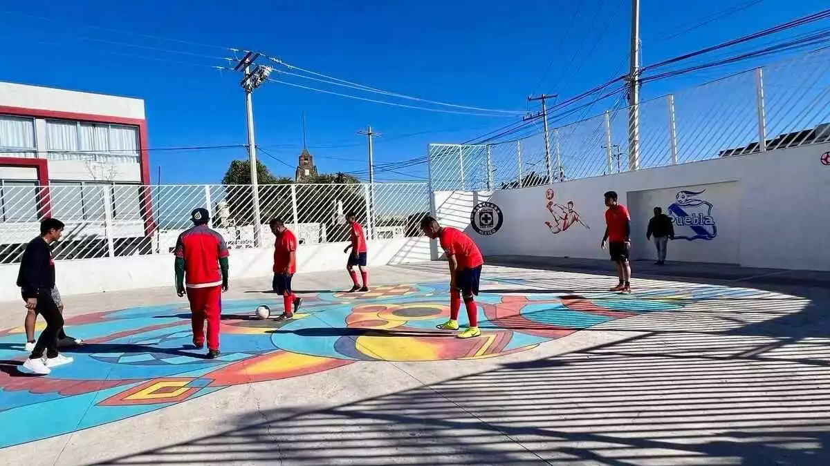 Angélica Alvarado inaugura Centro Recreativo y Deportivo en Coyotzingo